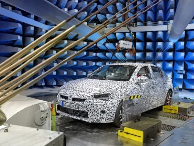 02_Opel_506574