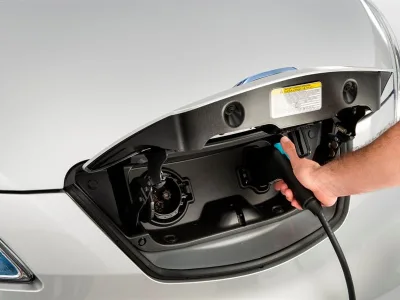 120429_Nissan_e_NV200