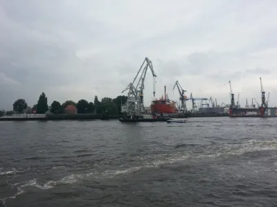 124625_Hamburg_Hafen_Schiffskran