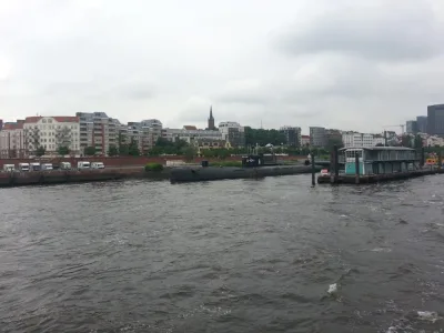 124934__Hamburg_Hafen_UBoot