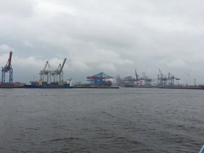 130052_Hamburg_Hafen_Schiffskräne