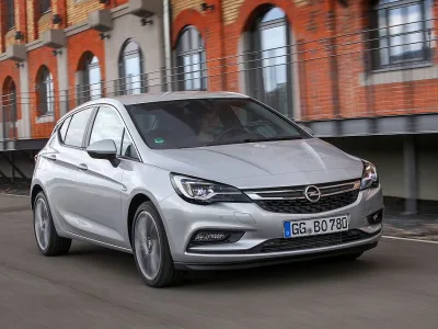 14-Opel-Astra-K-mycar