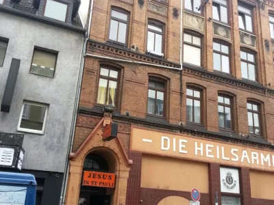 142027_Reeperbahn_Jesus
