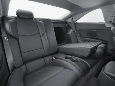 17_Cadillac_ATS_Coupe_2015_InnenraumHinten2