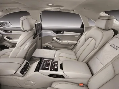 2013_audi_a8_5