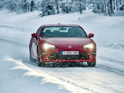 2017_Toyota_GT86_Dynamic_57