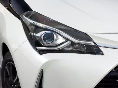 2017_Toyota_Yaris_DetailExt_01