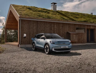 2023Ford_TheNewAll-ElectricFordExplorer_Norway_03-LOW