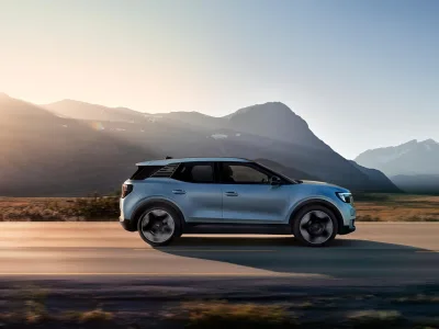 2023Ford_TheNewAll-ElectricFordExplorer_Norway_04-LOW