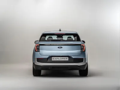 2023_FORD_TheNewAll-ElectricFordExplorer_Studio_5-LOW