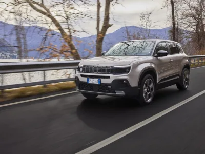 2024_03_04_Jeep_Avenger_Dinamiche_003_HR