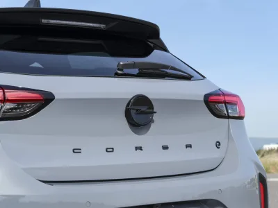 45_OpelCorsaElectric_523075
