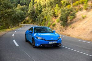 552997 Honda s all new Prelude e HEV sports coupe