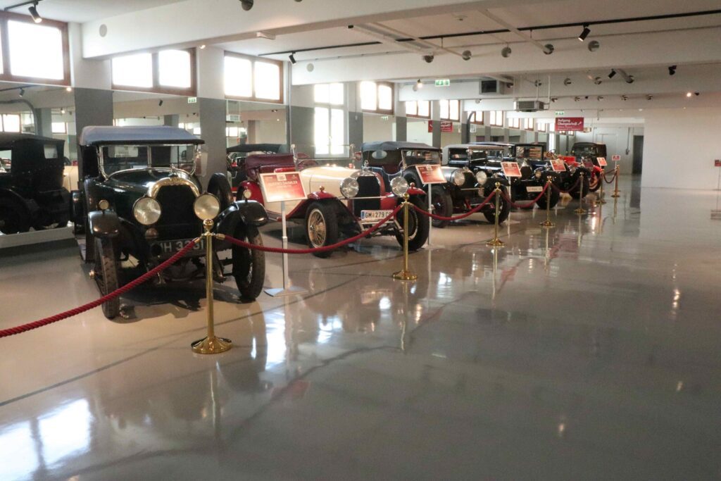 „Was uns bewegt“ Sonderausstellung „Austro Daimler im Oldtimermuseum Wiener Neustadt 1 AD 5