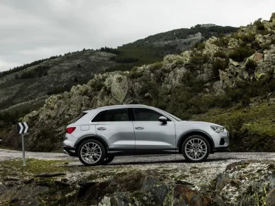 Audi_Q3_16