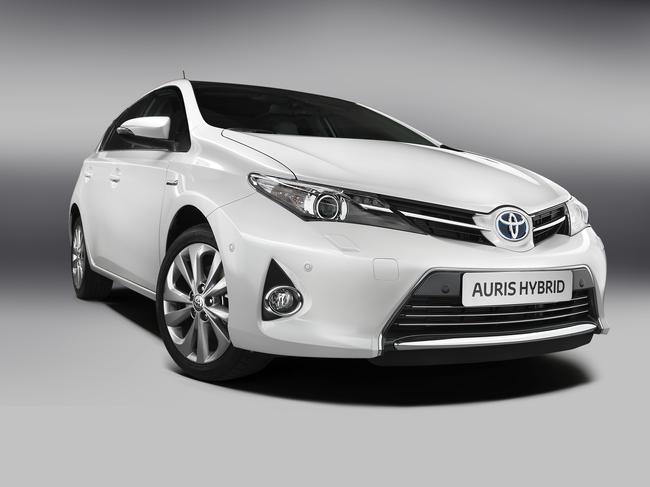 Toyota Auris Hybrid 2013