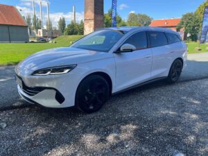 BYD Seal UDMi Touring