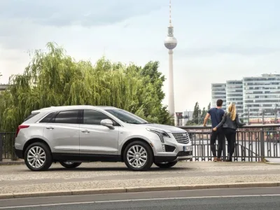 Cadillac_XT5_012