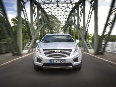 Cadillac_XT5_035