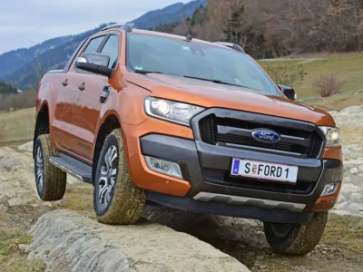 Ford_Ranger_2