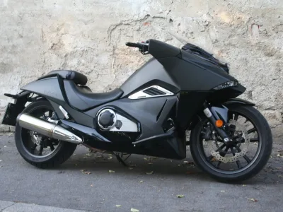 Honda_NM4_Vultus_01