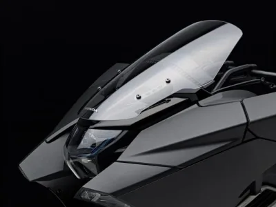 Honda_NM4_Vultus_04