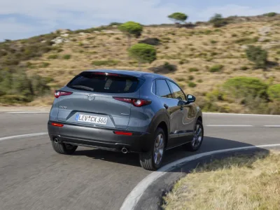 Mazda_CX-30_Girona2019_Action_15