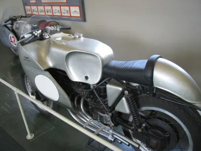 Mycar_Guzzi_Vierzylinder