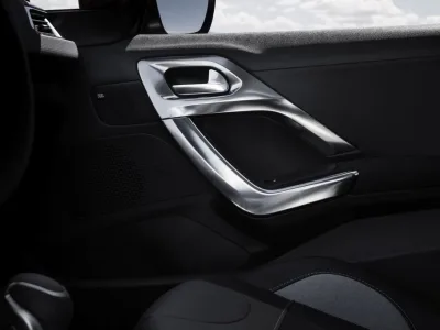 PEUGEOT_2008_1802PC317