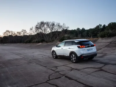 PEUGEOT_3008HYBRID_TESTDRIVE_0120TC_263
