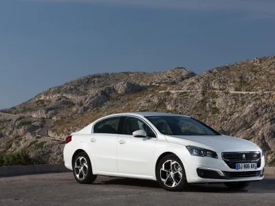 Peugeot_508_2