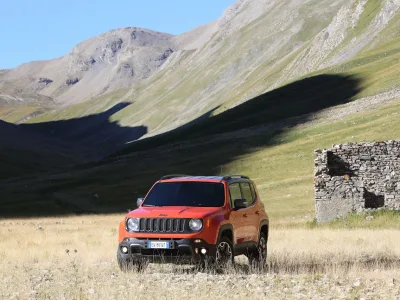 Renegade_Trailhawk_009