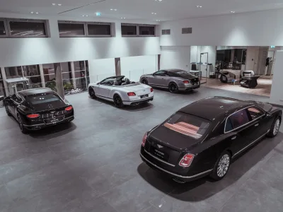 Showroom Bentley - Lamborghini Wien NEU-27