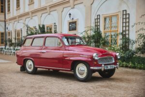 130 Jahre Skoda-Die Meilensteine der Geschichte von Škoda 19 Skoda Octavia Combi 1