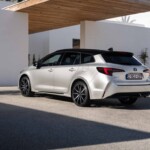 Toyota Corolla- dezentes Facelift und stärkere Motoren 12