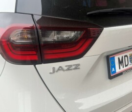 Honda Jazz e:HEV Advance Sport-Hier spielt die Musik 10
